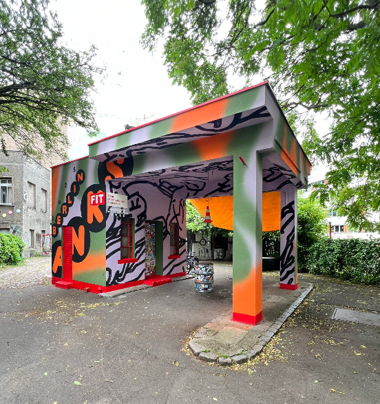 Fassadenkunst Fassadenbemalung Graffitiartist Wandkunst Werbewand Graffitiworkshop HNRX Design Innsbruck Design Kunst Kultur hnrx Grafikdesigner Grafikkunst Graffitidesign